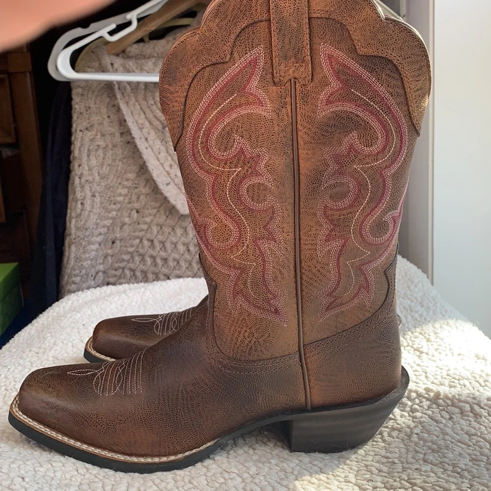 Ariat Brown Leather Western Heeled Boots with Pink Stitching - Picture 3 of 4